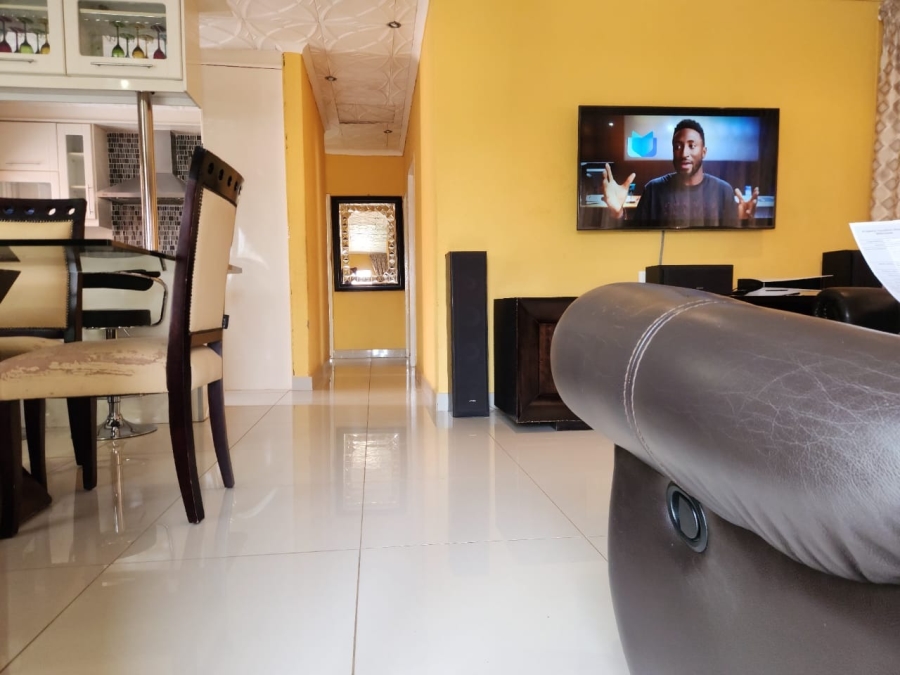 3 Bedroom Property for Sale in Tlhabane West North West